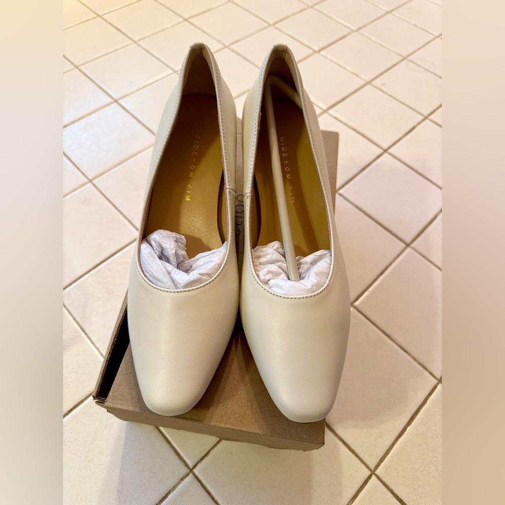 Elegant Cream Women's High Heels - Picture 2 of 5